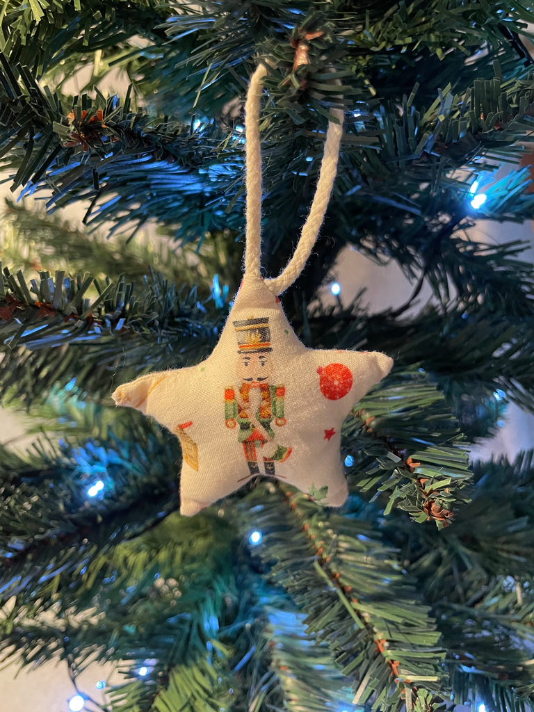 Suspension étoile "Casse-Noisette"