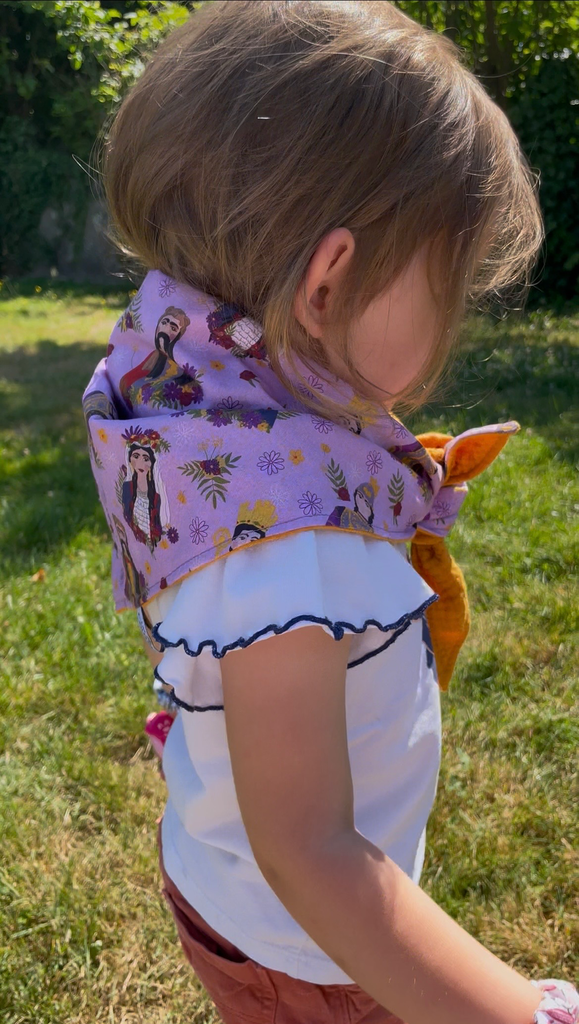 Foulard mauve et jaune