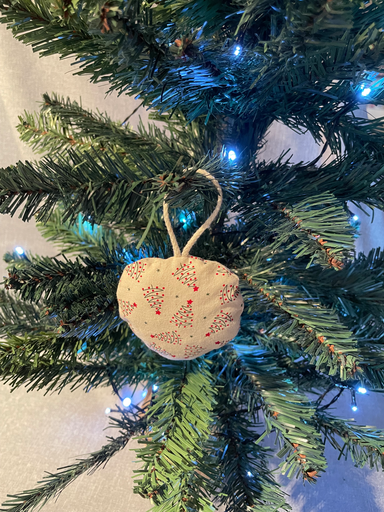 Suspension boule "sapins" 